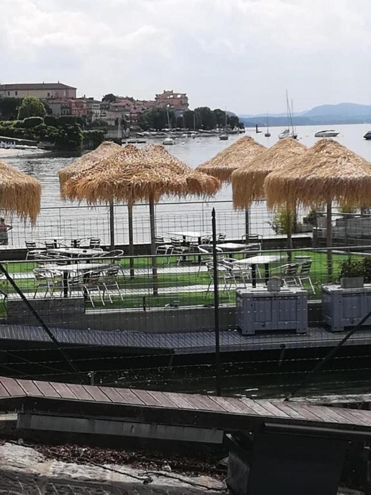 Lilla Apartment Residenza Silvana Verbania Bagian luar foto